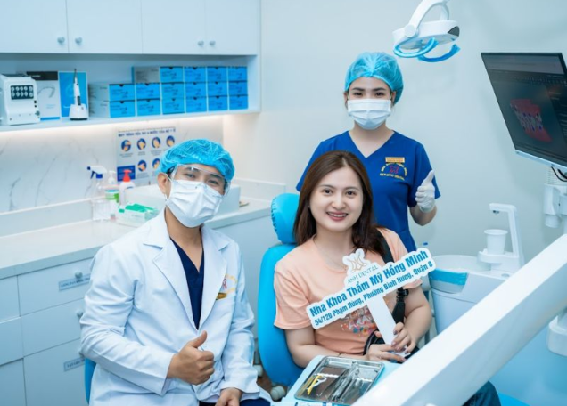 chị H.T đến thăm khám & trám sứ Inlay/Onlay tại nha khoa Anh Dental