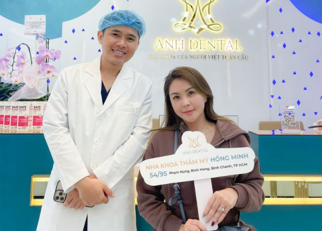 chị K lựa chọn bọc răng sứ thẩm mỹ tại nha khoa Anh Dental