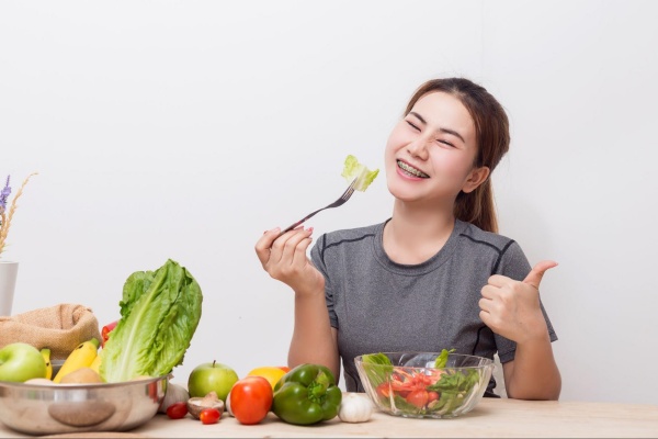 18 tuổi niềng răng bao lâu