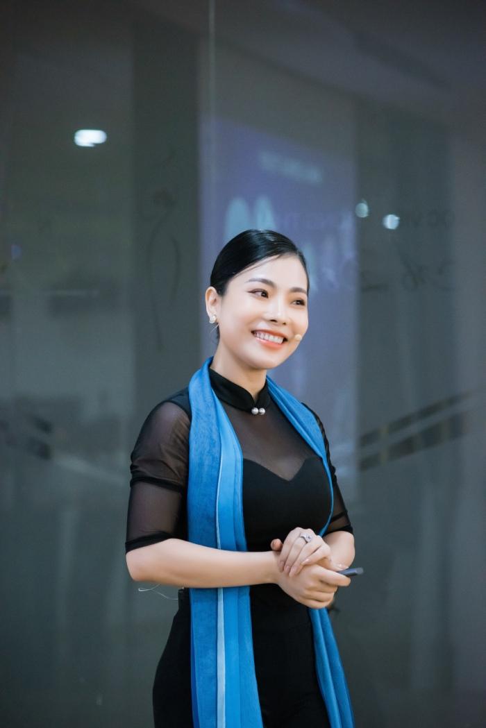 CEO Lê Vân Anh - Nha khoa Anh Dental