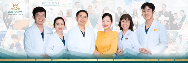 đội ngũ bác sĩ Anh Dental ghép xương tự thân